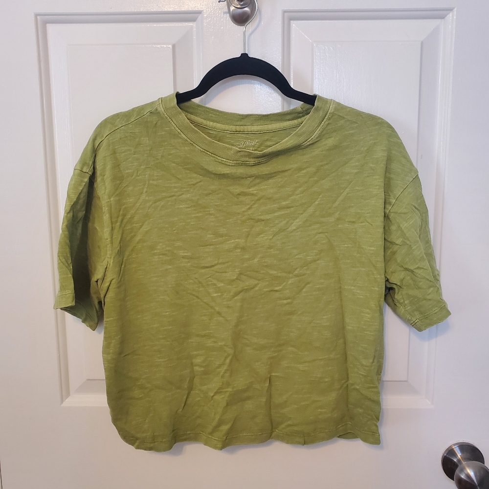 Universal thread green crop top